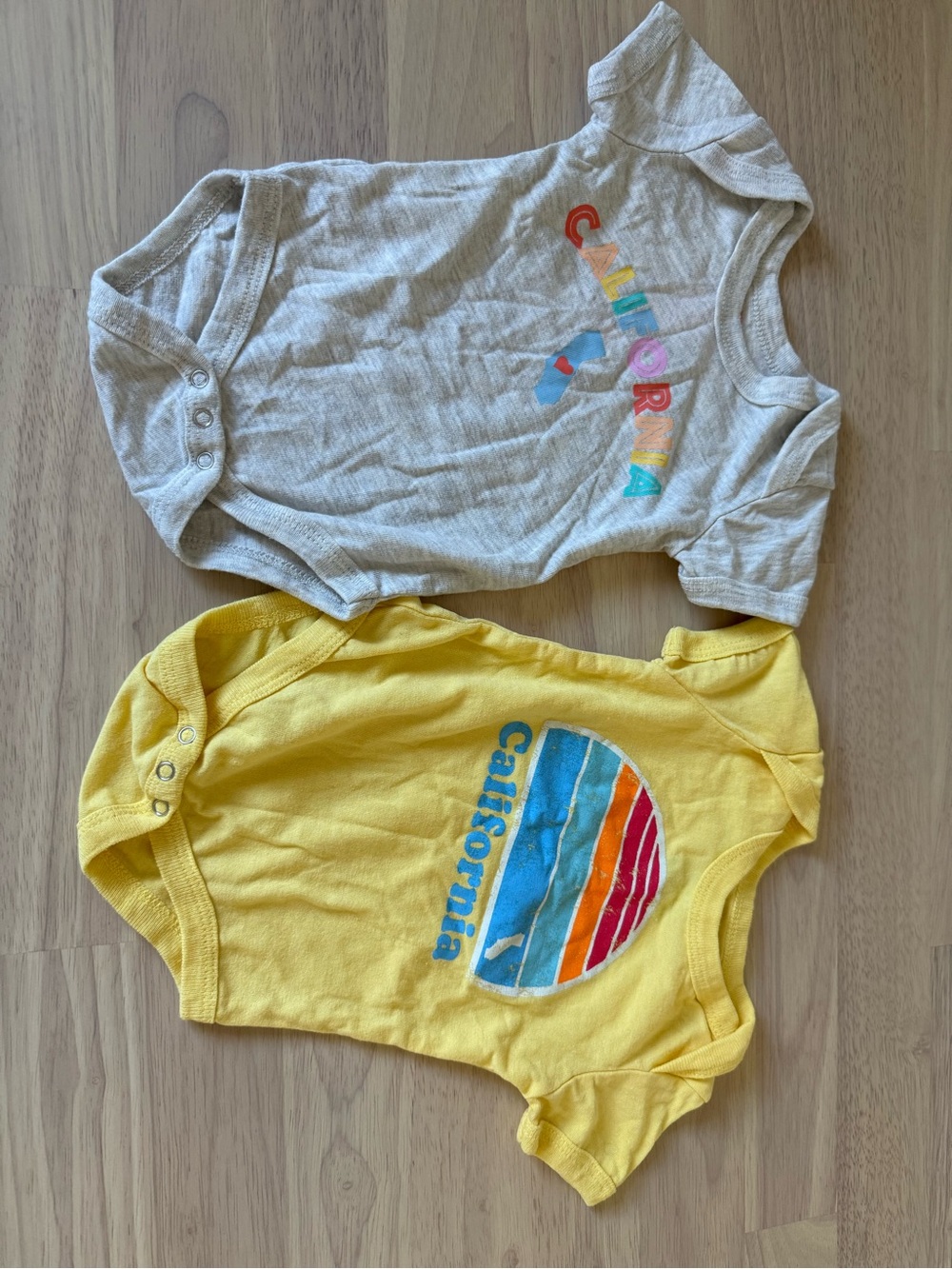 Home Free California Short Sleeve One-Piece Bodysuit - Set of 2. 0-3 month